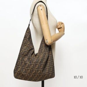 vintage Fendi Zucca Hobo Väska